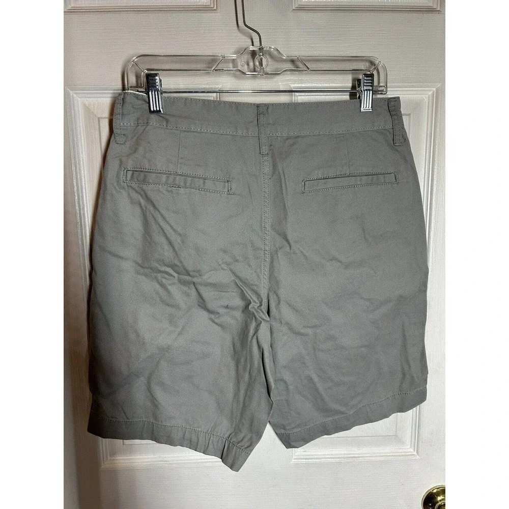 St John’s Bay Men’s Shorts Size 30 Wild Dove
